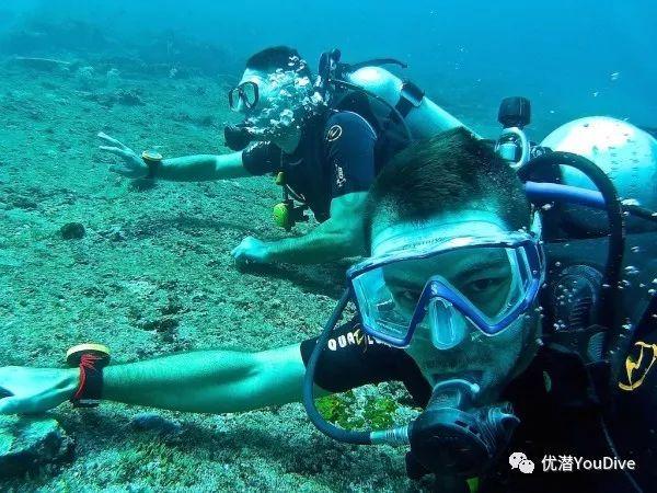 一公顷等于多少平方千米？